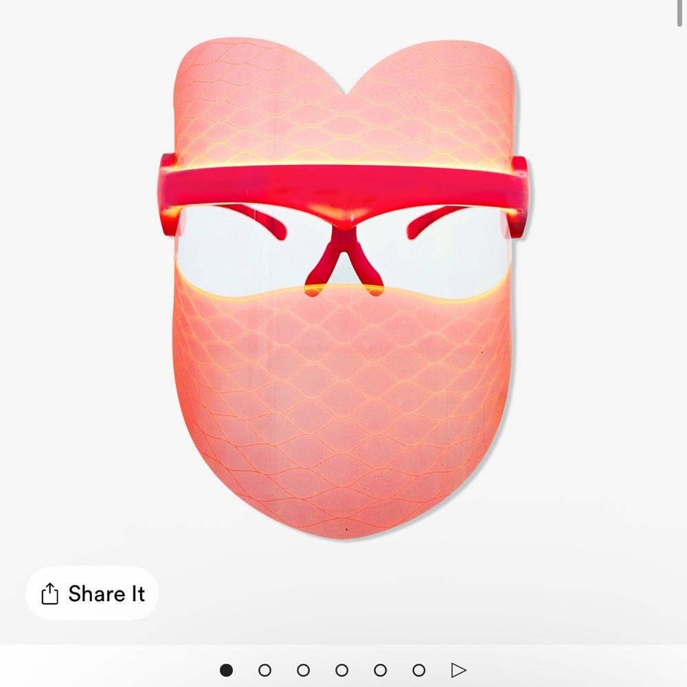 Pink WrinkLit LED Mask - Picture 2 of 2